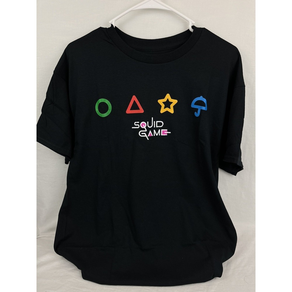 Squid Game T-shirt Size Large 42-44‎ Umbrella Shape Game Black Netflix